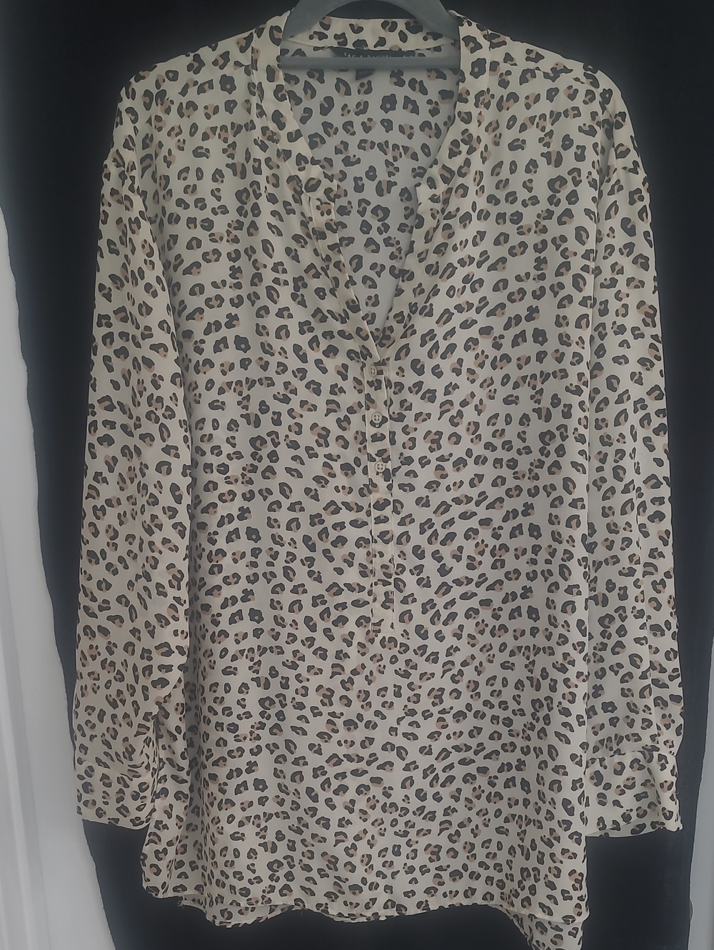 Zac & Rachel Cream & Black Leopard Print Long Sleeve Blouse